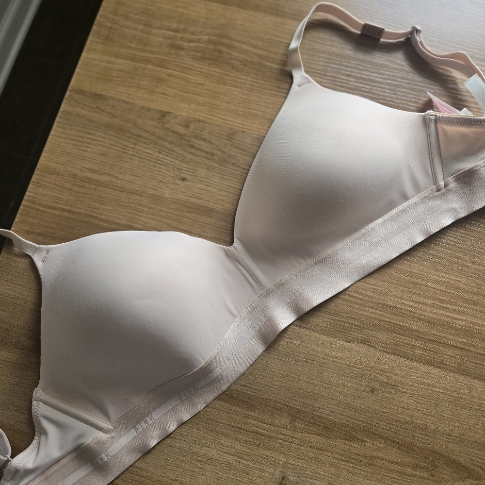 Victoria Secret Pink 34DD Everywhere Wireless